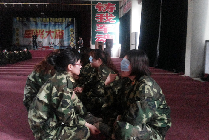 火爆網(wǎng)絡(luò)拓展訓(xùn)練之“坎坷人生路”