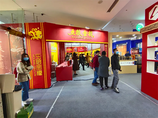 ZסϵУ׾Ј(chng)һĮa(chn)Ʒ