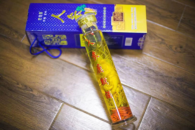 佰福園人參鹿鞭酒【52° 1L】